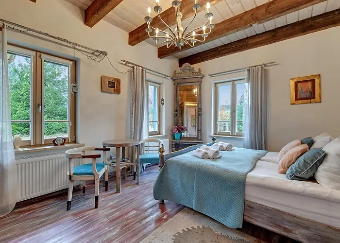 Lesny Dworek - Dom Z Sauna I Kominkiem Sominy